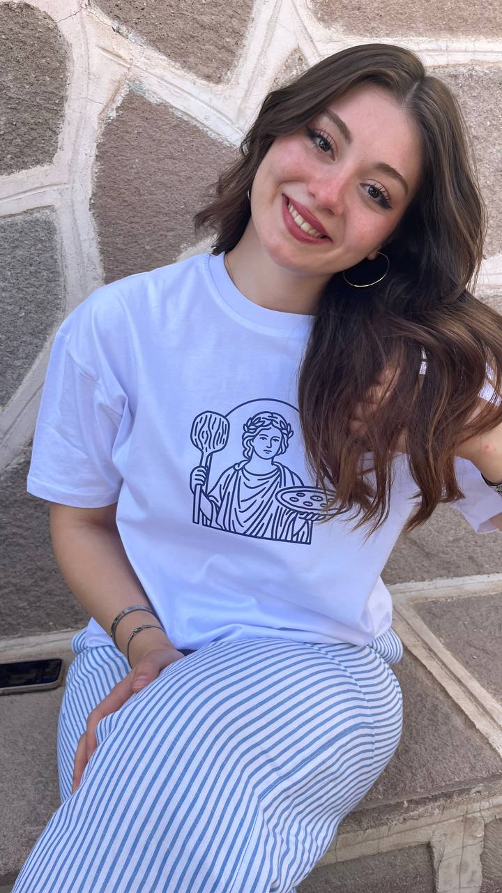 Sacra Pizza Unisex T-Shirt | Gusto Limited - Görsel 2